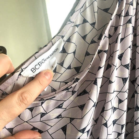 Cute Asymetric BCBGeneration Lilac dress - Picture 3 of 3